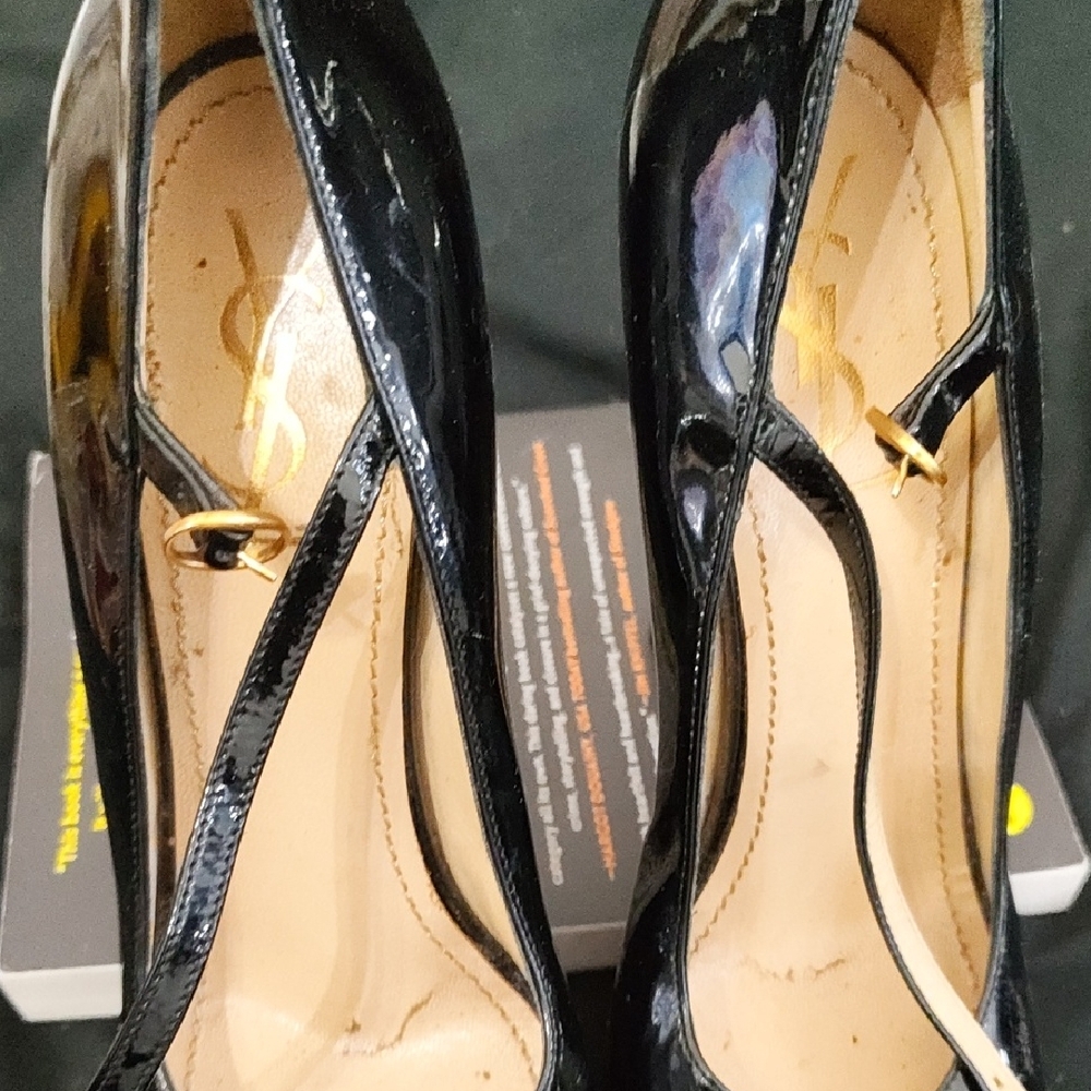 Yves Saint Laurent Black Patent Leather Heels